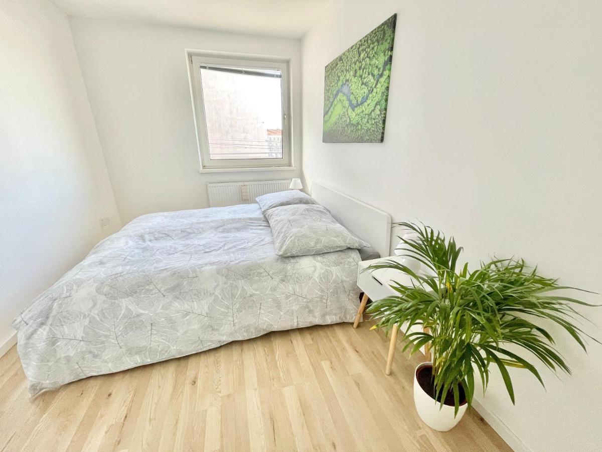80M2 Apartment With Balcony & Free Netflix Wien Exteriör bild