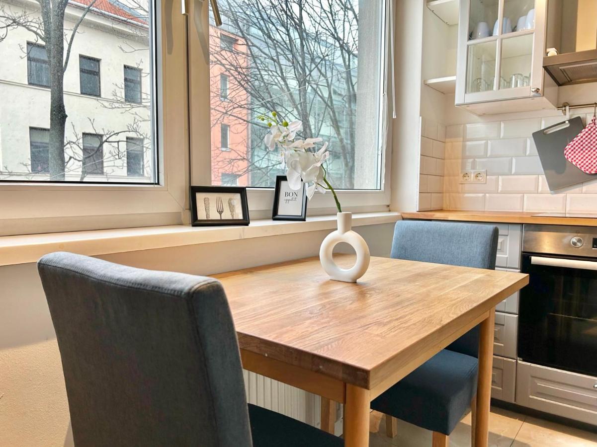 80M2 Apartment With Balcony & Free Netflix Wien Exteriör bild
